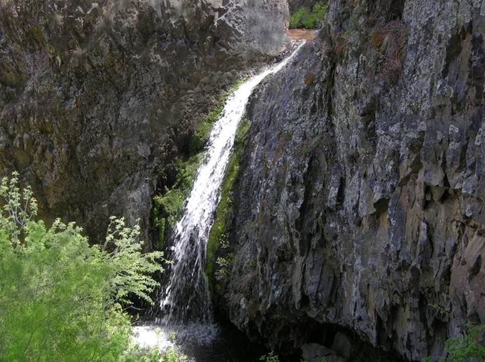 Agua Caliente Falls24 lo